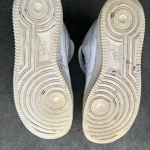 Nike Air Force 1’s - Picture 6 of 7